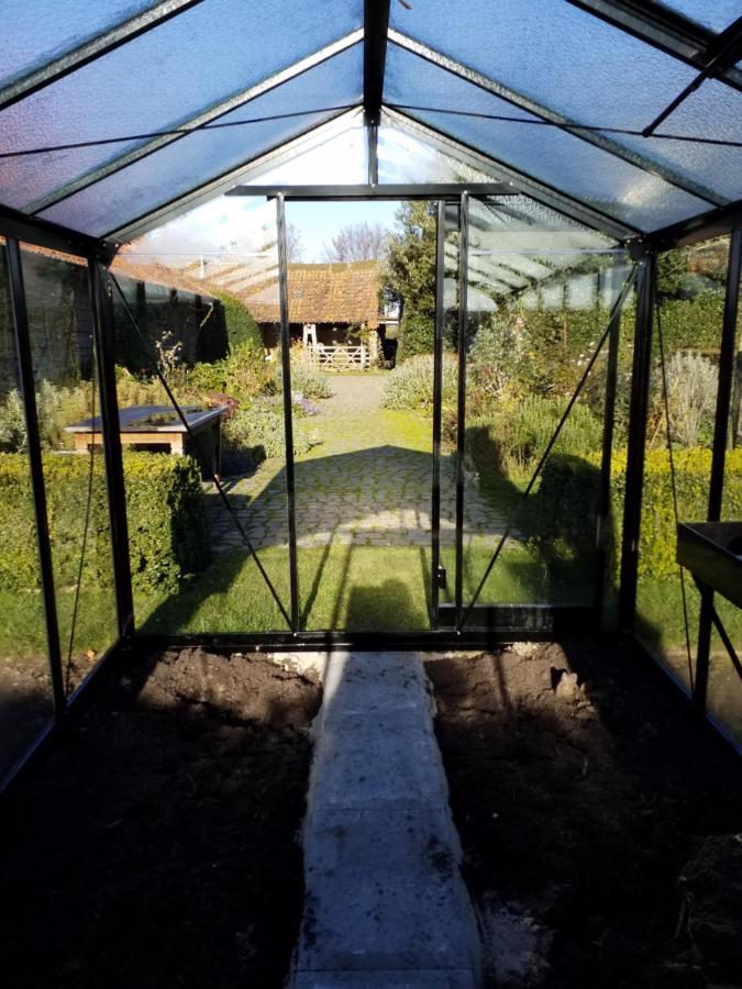B&B De Hulst Izegem Bagian luar foto