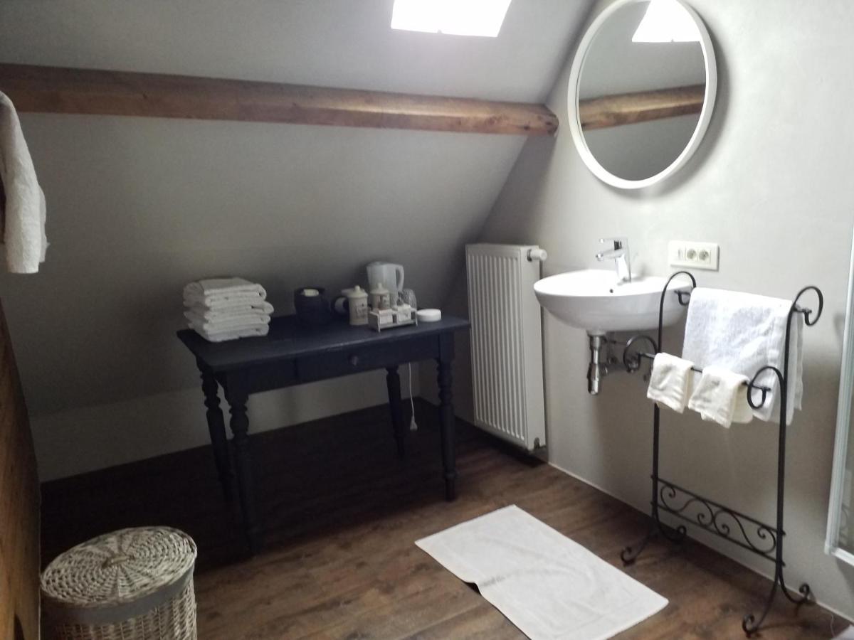 B&B De Hulst Izegem Bagian luar foto