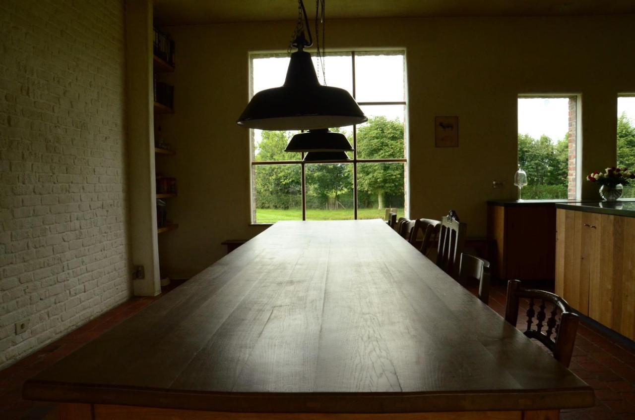 B&B De Hulst Izegem Bagian luar foto